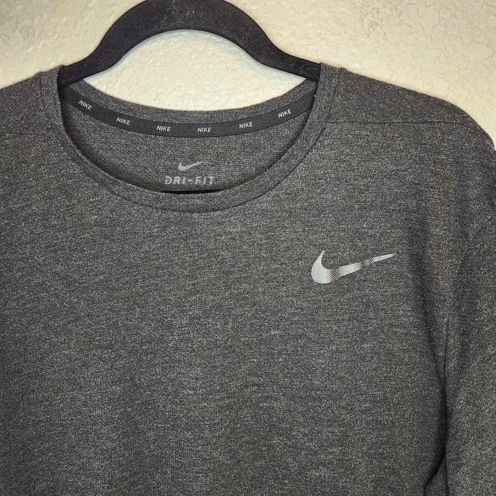 Nike Dri Fit Men's Gray T-Shirt XL